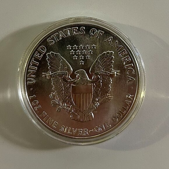 Stunning 1987 $1 Silver Eagle | Liberty 1 oz. Fine Silver-One Dollar | Rare Coin - Picture 2 of 2